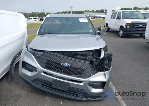 2021 Ford Police Interceptor z USA, uszkodzony, nr VIN 1FM5K8AC5MNA11894